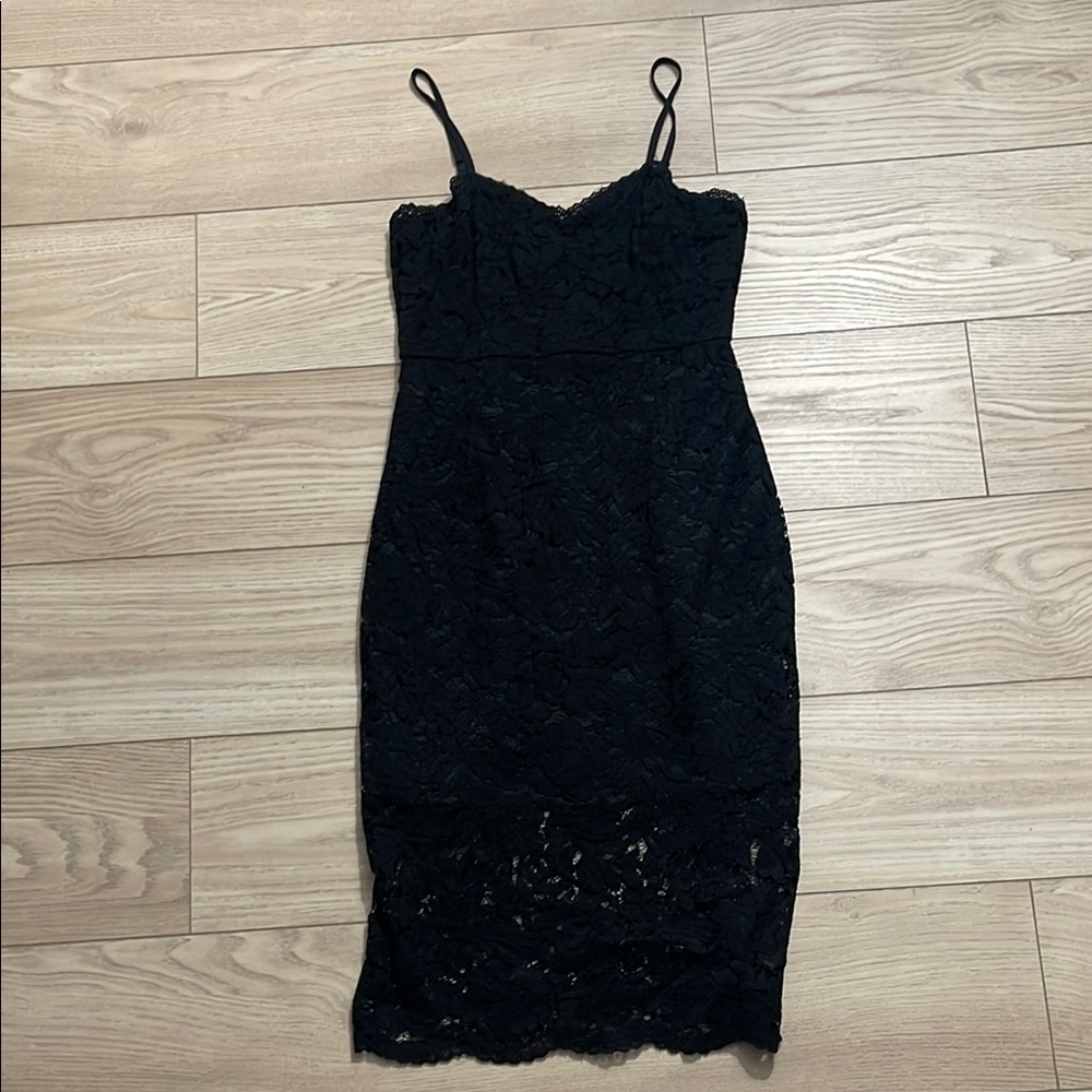 Francesca's Collections Black Sheath Midi Dress